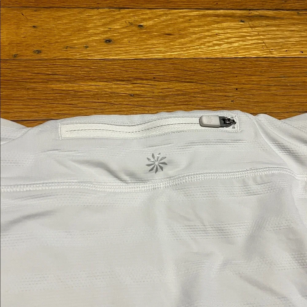 Athleta Girl The Swing Skirt Skort in Silver White, Size Medium 8 / 10